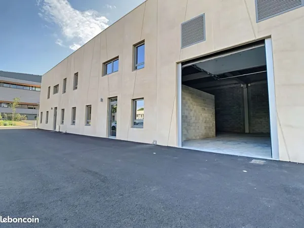 Local 330 m² AIX EN PROVENCE