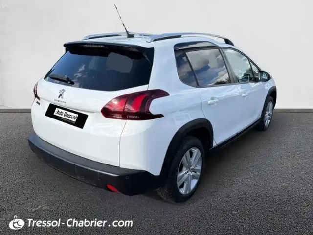 Peugeot 2008 puretech 82ch s&amp;s bvm5 signature — photo 2