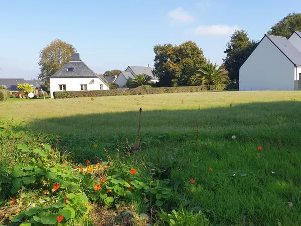 Terrain constructible 1089 m2