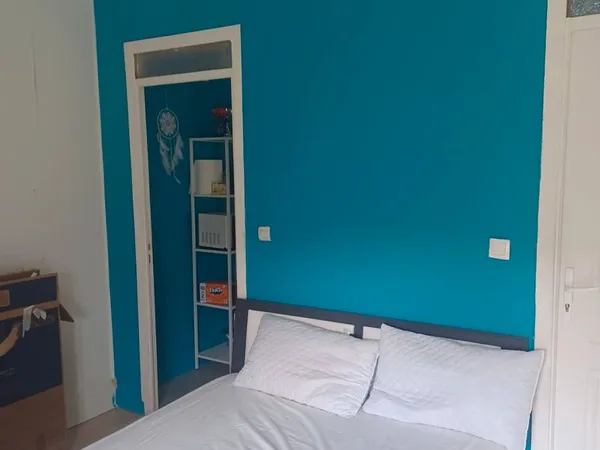 Chambre en colocation 370 en face de la gare Sncf Rive de Gier 42800 proche du commerce 5min à pieds