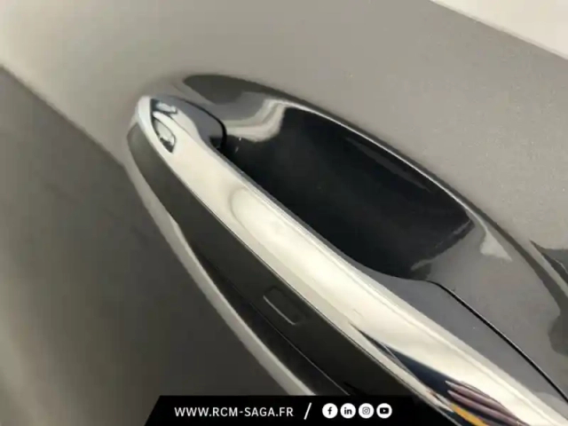 Mercedes Classe C berline 300 de hybrid eq 197+129ch amg line — photo 28