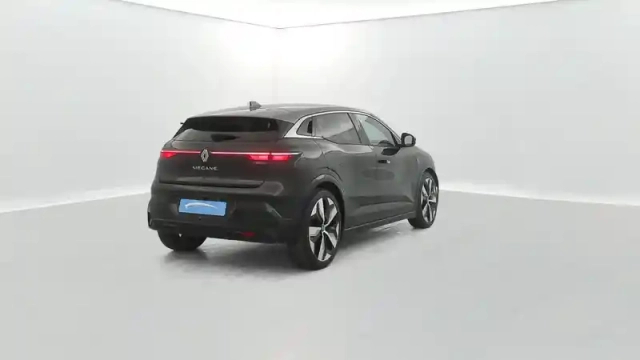 Renault Megane e-tech ev60 220 ch super charge — photo 14