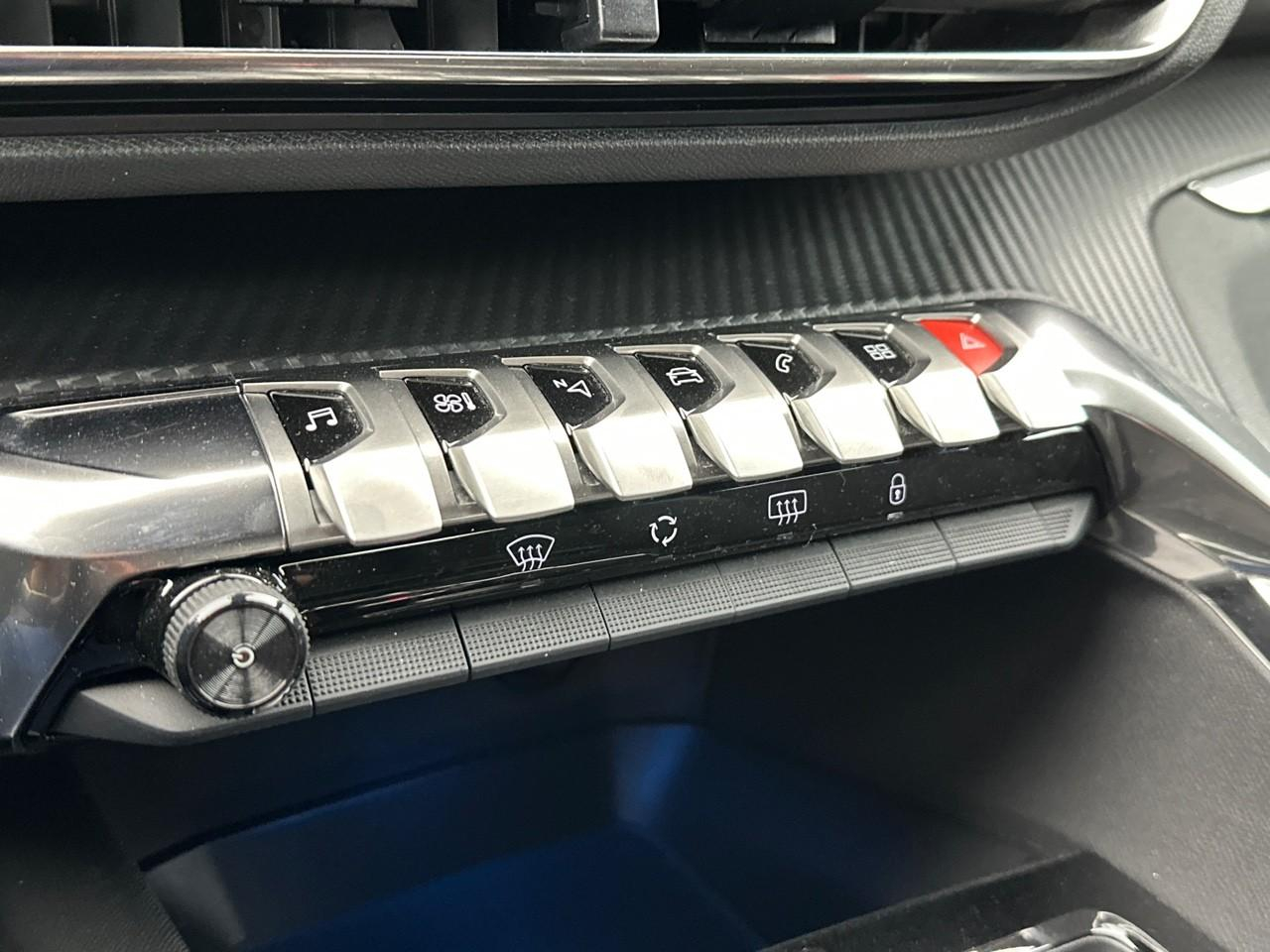 Peugeot 3008 puretech 130ch s&s eat8 active pack — photo 26