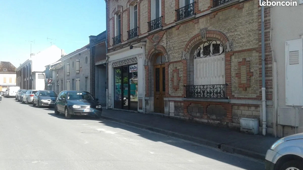 Photo 1