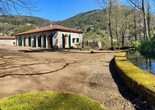 Maison 6 pièces 198 m²