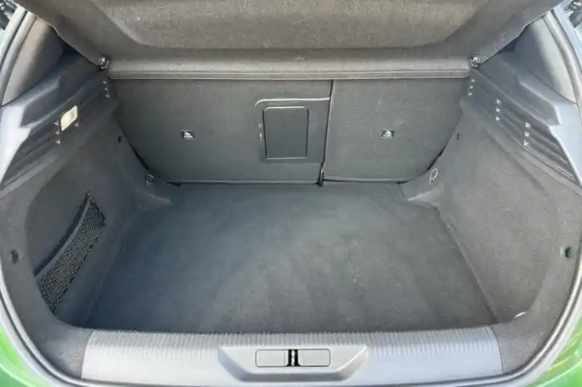 Peugeot 308 puretech 130ch s&amp;s eat8 — photo 9
