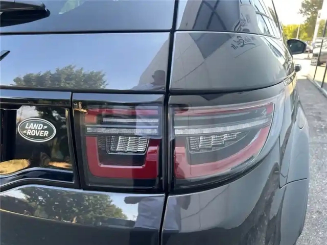 Land Rover Discovery Sport mark vii p300e phev awd bva — photo 35