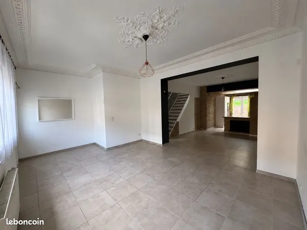 🏡 Maison de ville 107 m² - 3 chambres - Jardin clos - Hyper-centre de Vimy