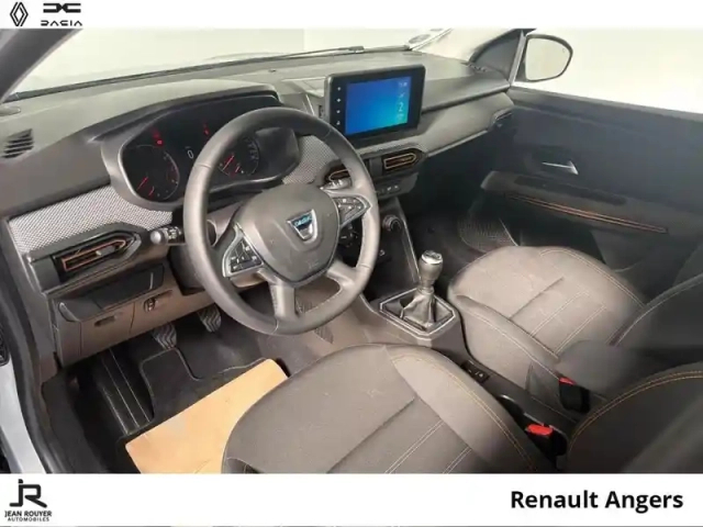 Dacia Sandero 1.0 tce 90ch stepway confort -22 — photo 15