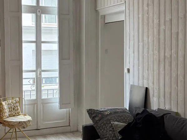 T3 meuble proche place royale