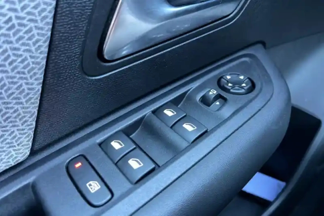 Citroën C4 puretech 130 s&amp;s eat8 — photo 87