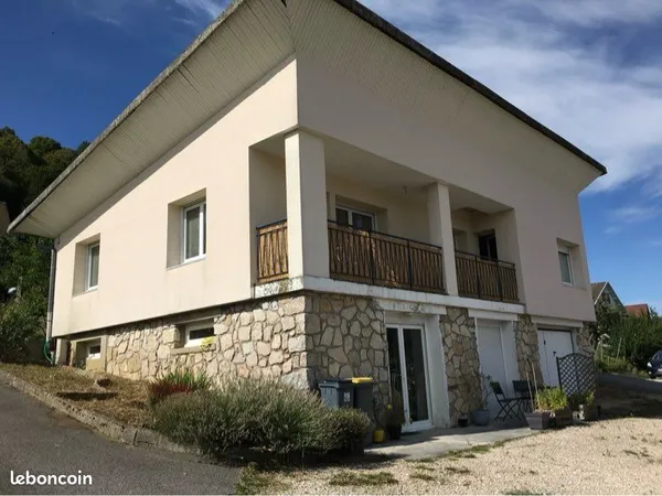 Loue appartement F2 dans une maison à Miserey salines