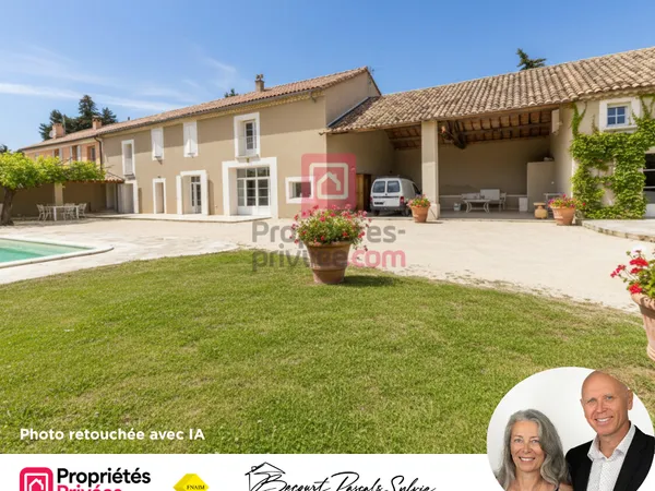 JONQUIÈRES - PROPRIÉTÉ D'EXCEPTION AVEC 3 HABITATIONS INDÉPENDANTES