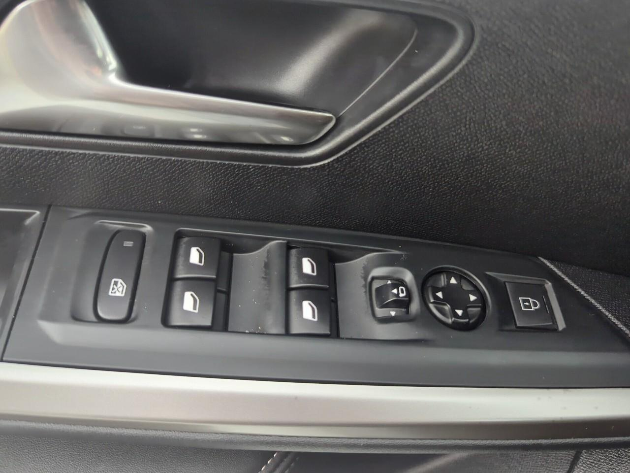 Peugeot 3008 hybrid 136 e-dcs6 allure — photo 26