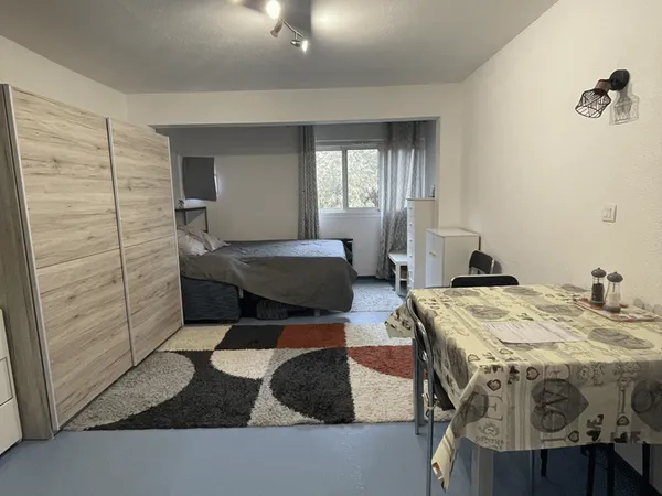 Studio 1 pièce 27 m²