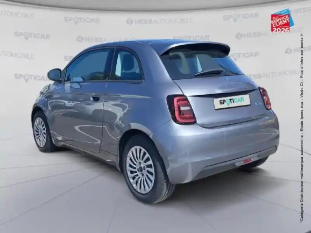 Fiat 500 e 95ch action — photo 8