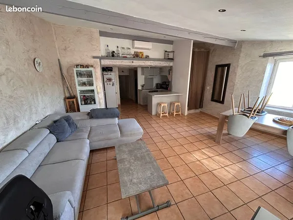 À vendre - Appartement en maison de village