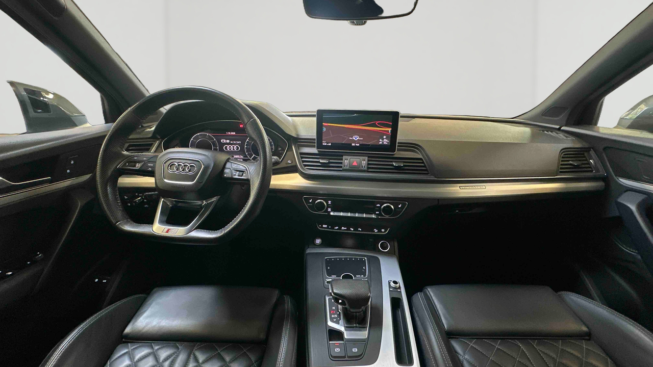 Audi Q5 55 TFSI e 367 S tronic 7 Quattro — photo 11