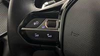 Peugeot 2008 1.2 PureTech 130ch S&S Allure Pack EAT8 — photo 27