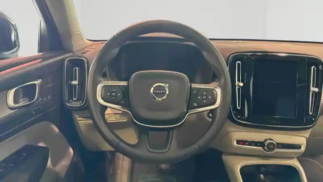 Volvo Xc40 b3 163 ch dct7 — photo 13