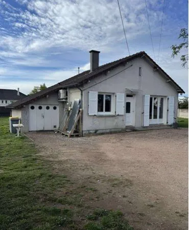 SAINT-POURÇAIN-SUR-SIOULE - Maison à louer