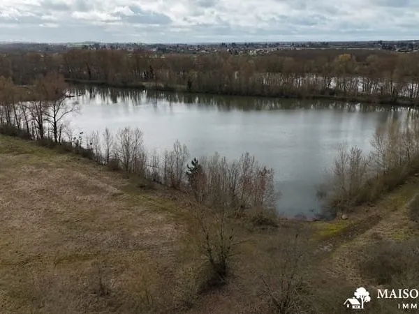 Plan d'eau Vente Gien  91486m² 136250€