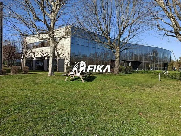 Bureau 532 m²