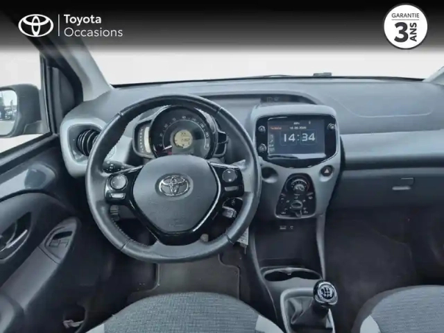Toyota Aygo 1.0 vvt-i 72ch x-play x-app 5p mc18 — photo 9
