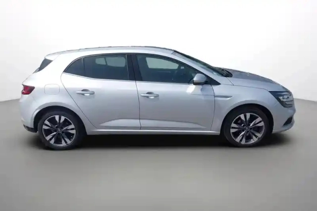 Renault Megane mégane iv berline tce 140 energy — photo 7
