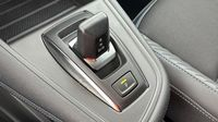 Renault Symbioz 1.8 E-Tech full hybrid 160ch esprit Alpine - 25 — photo 14