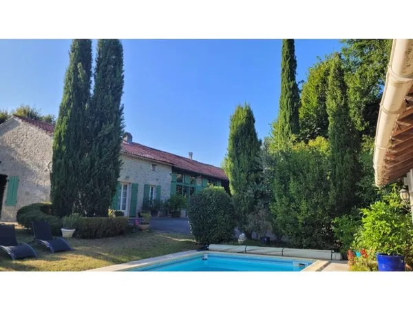 Chalet 5 pièces 230 m²