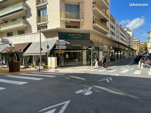 Local commercial 80 m² NICE