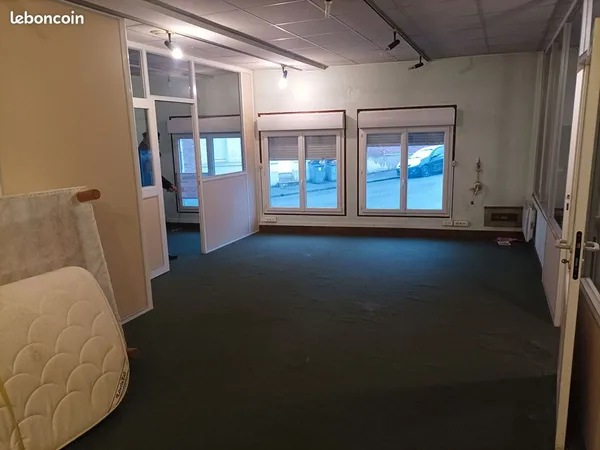 Local commercial 173 m² SAINT QUENTIN