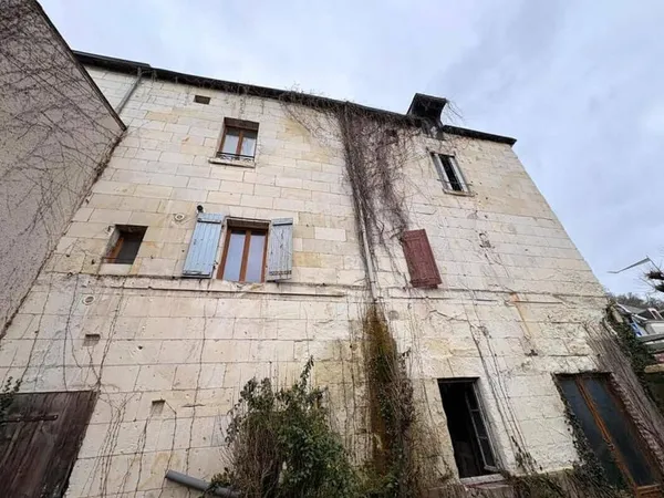 Immeuble 2 pièces 180 m²