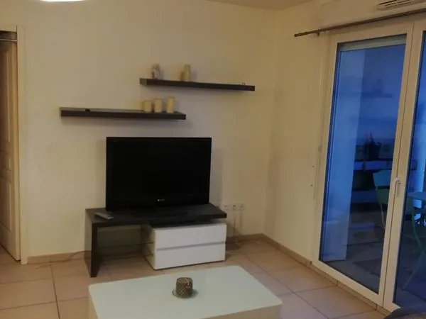 Location joli T2 meublé de 50m2 à SMH
