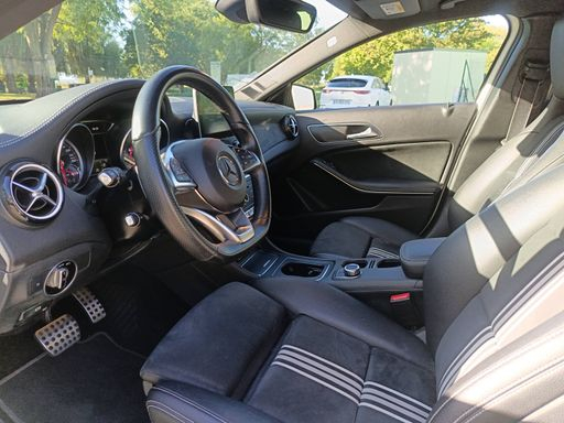 Mercedes Classe A 2.0 250 211 7G-DCT - Whiteart Edition – 2017 – 91000 km – Essence – Boîte Automatique — photo 14