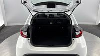 Toyota Yaris 116h Dynamic 5p MY22 — photo 14
