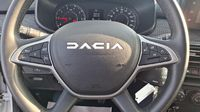 Dacia Sandero 1.0 TCe 90ch Expression — photo 17