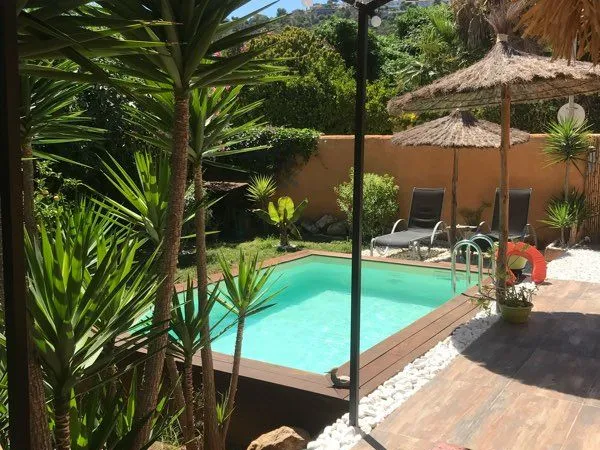 Hyères Costebelle maison de plein pied avec piscine