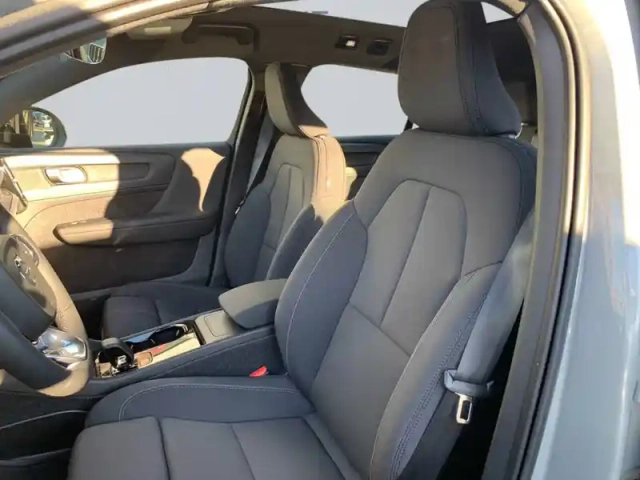Volvo C40 recharge 238 ch 1edt — photo 8