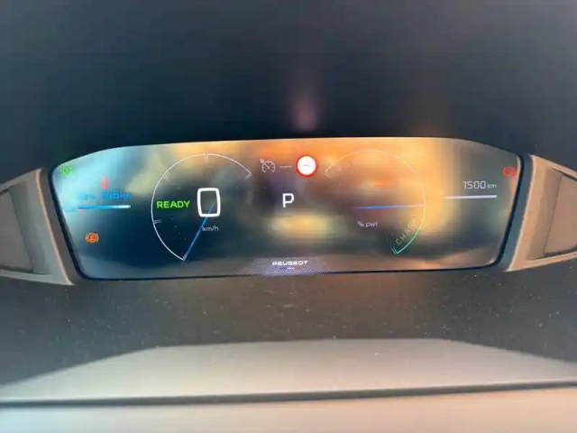 Peugeot 208 electrique 50 kwh 136ch — photo 10