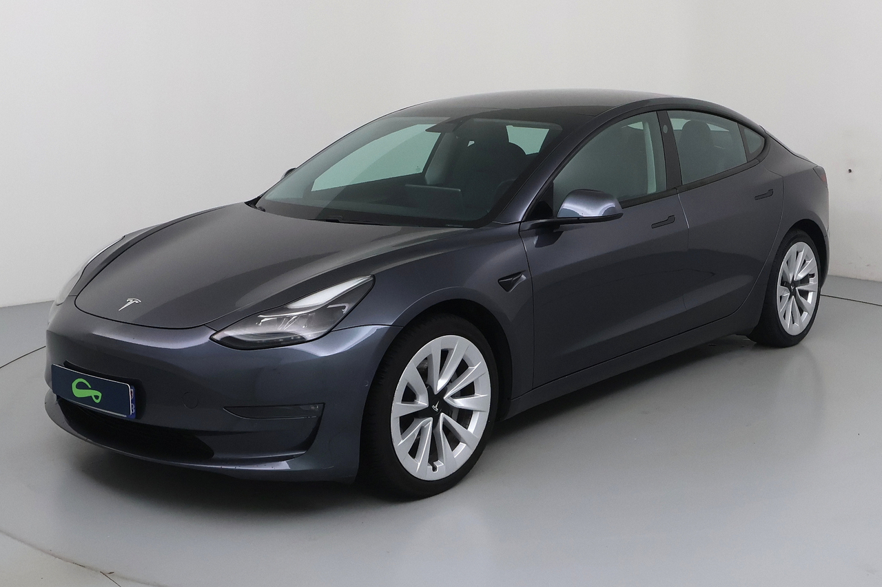 Tesla MODEL 3 — photo 1