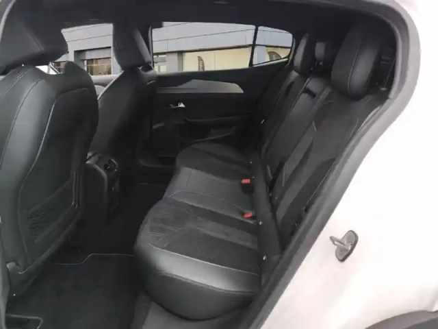 Peugeot 408 puretech 130 ch s&amp;s eat8 gt — photo 23