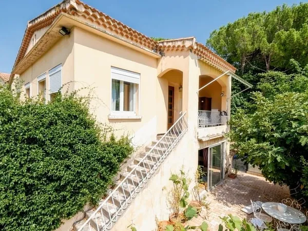 Maison 7 pièces 130 m²