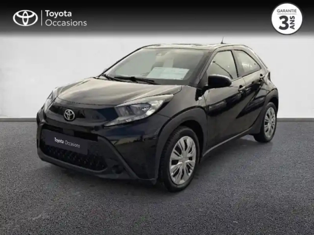 Toyota Aygo x 1.0 vvt-i 72ch dynamic s-cvt my24 — photo 1