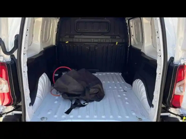 Fiat Doblo fg m 800kg electrique 136ch batterie 50 kwh cabine moduwork 3 places pro lounge connect — photo 5