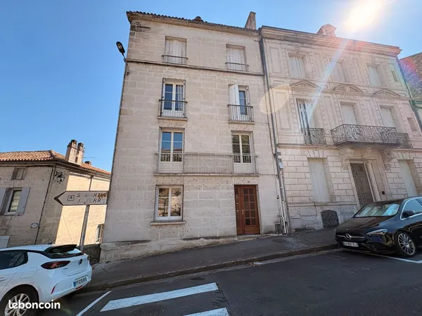 Angoulême Centre-ville - Bel Appartement F1 bis meublé, entièrement rénové