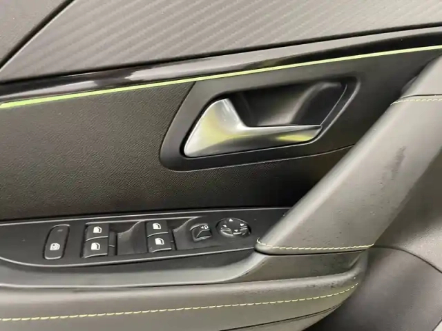 Peugeot 208 puretech 100 s&amp;s bvm6 — photo 14