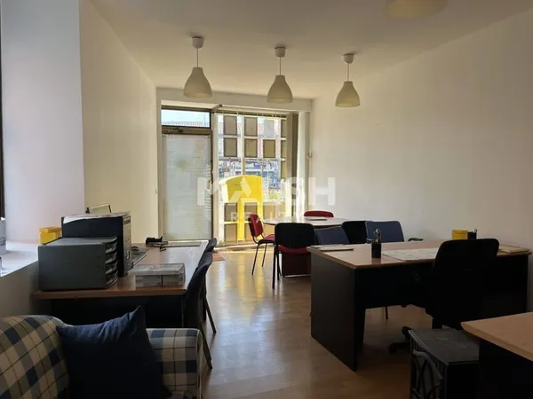 Local commercial 83 m²