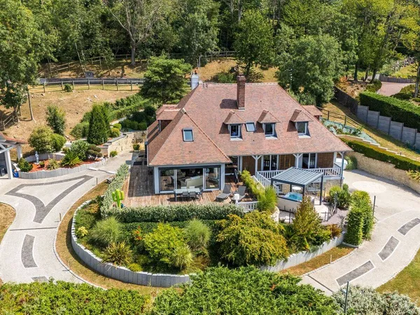 Villa 11 pièces 309 m²